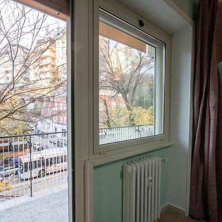 B&B Colorful Suite Yard Рим Екстер'єр фото