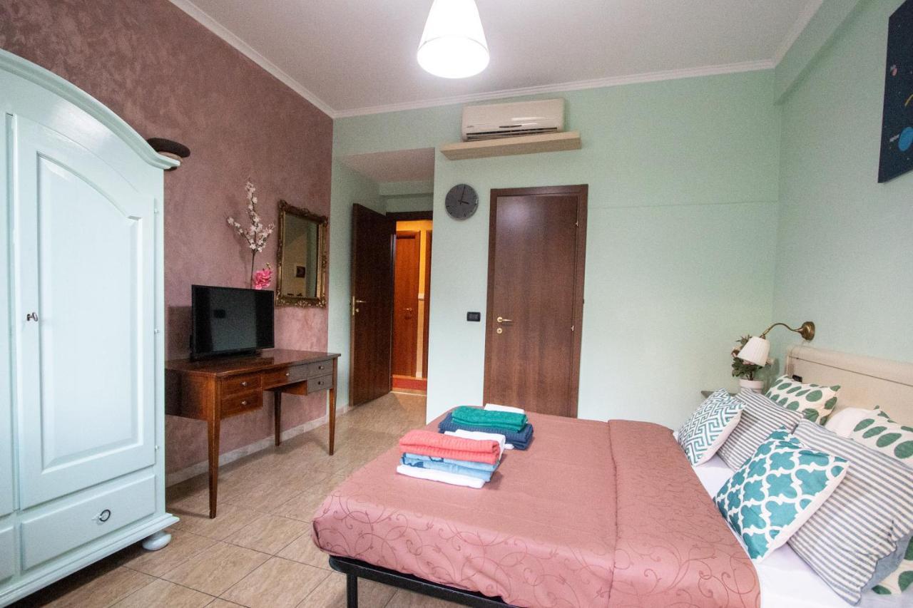 B&B Colorful Suite Yard Рим Екстер'єр фото