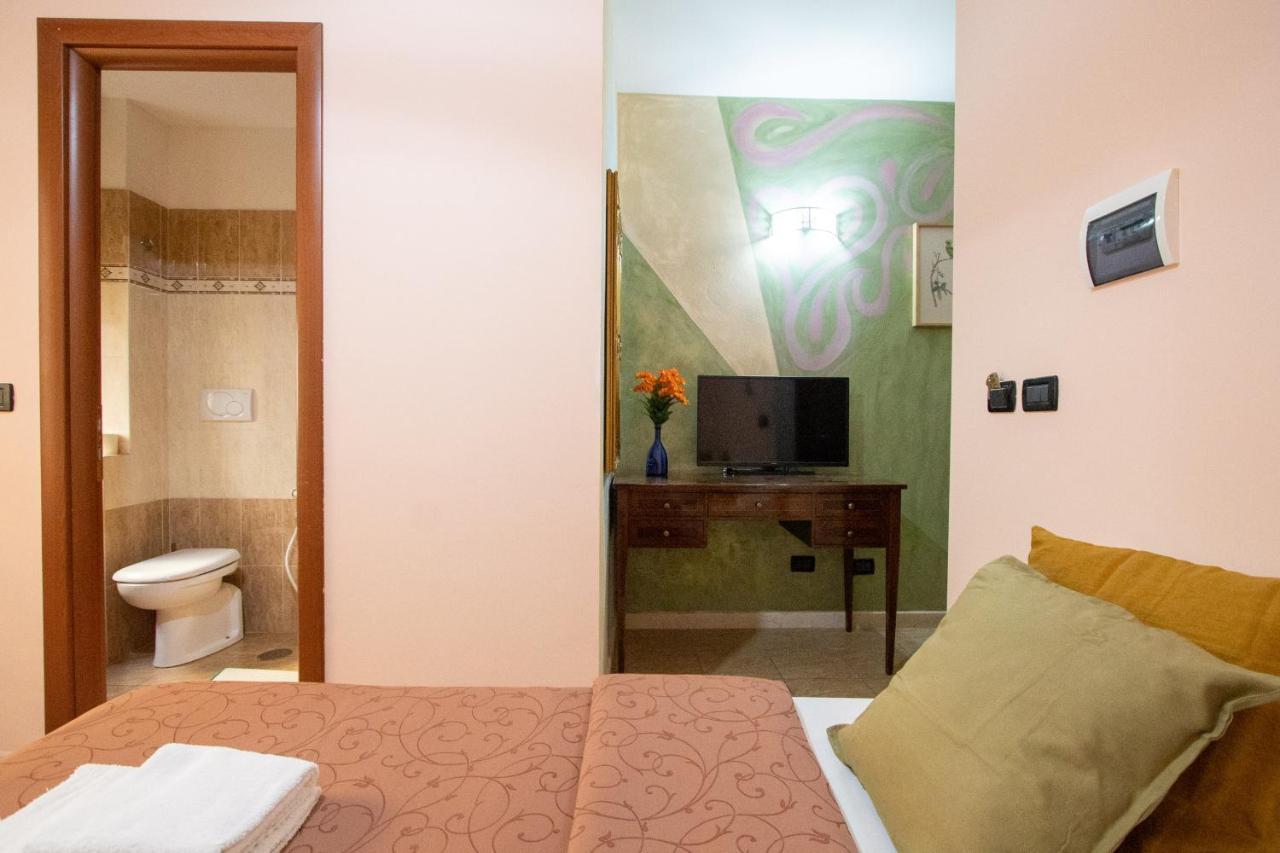 B&B Colorful Suite Yard Рим Екстер'єр фото