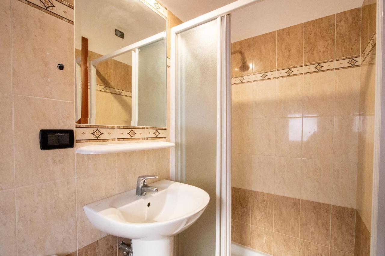 B&B Colorful Suite Yard Рим Екстер'єр фото