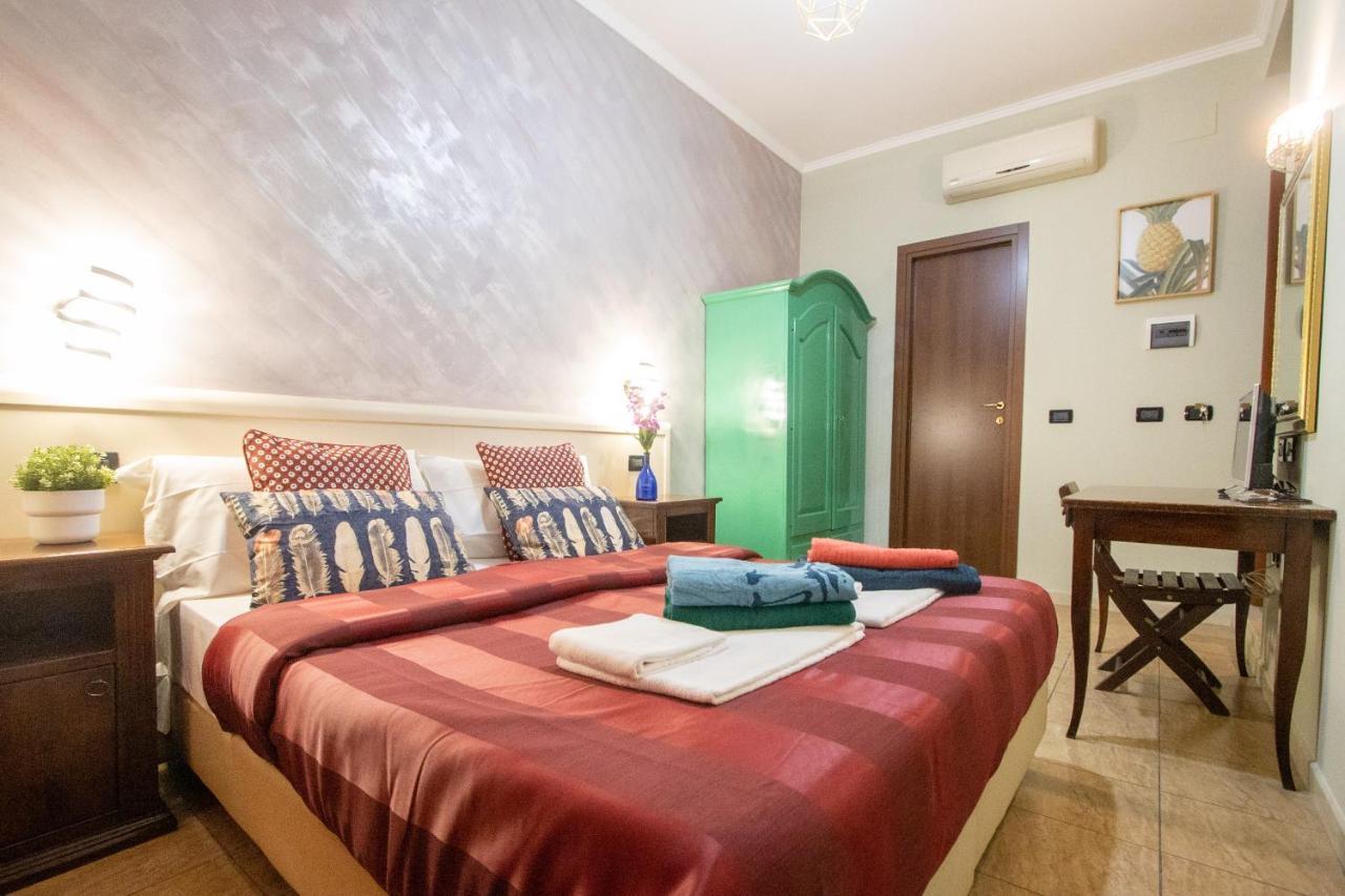 B&B Colorful Suite Yard Рим Екстер'єр фото