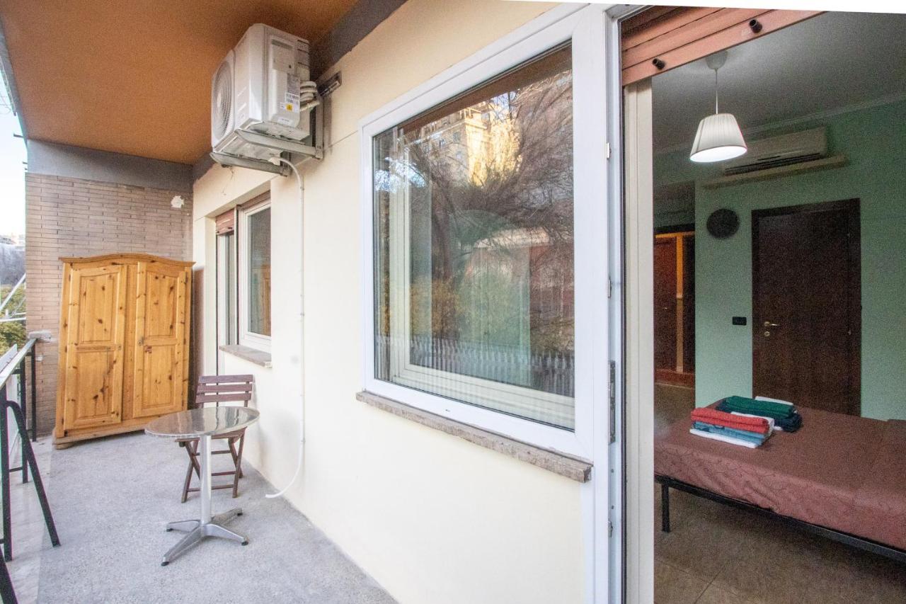 B&B Colorful Suite Yard Рим Екстер'єр фото