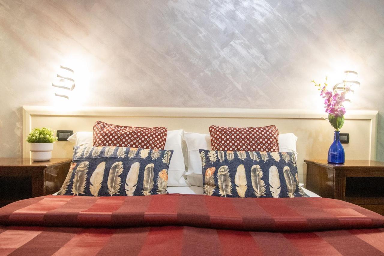 B&B Colorful Suite Yard Рим Екстер'єр фото