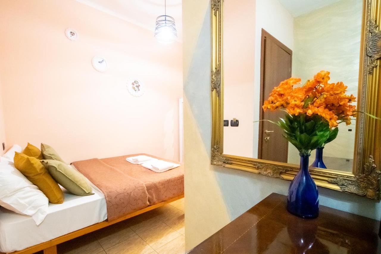 B&B Colorful Suite Yard Рим Екстер'єр фото